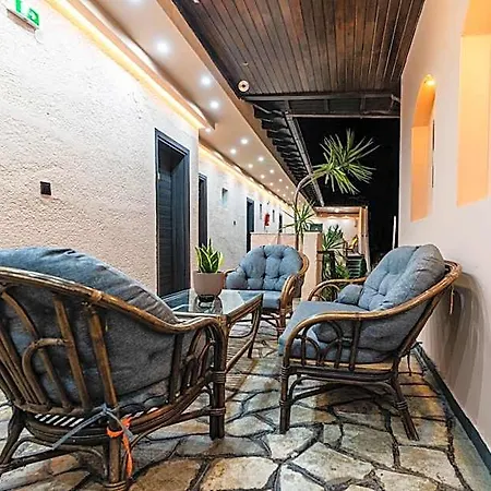 Hotel Petunia 2*